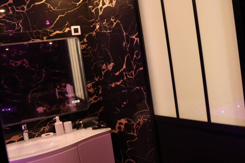 Pavillon En Loft 87 M 10e, Jacuzzi Apartment *
